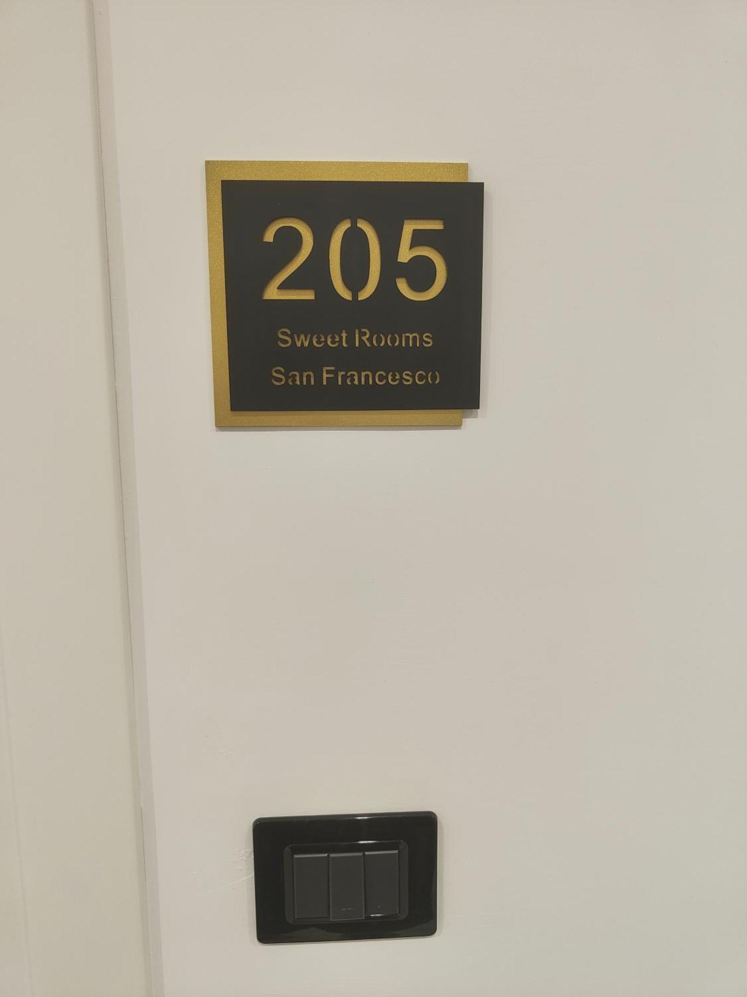 נאפולי Sweet Rooms San Francesco מראה חיצוני תמונה