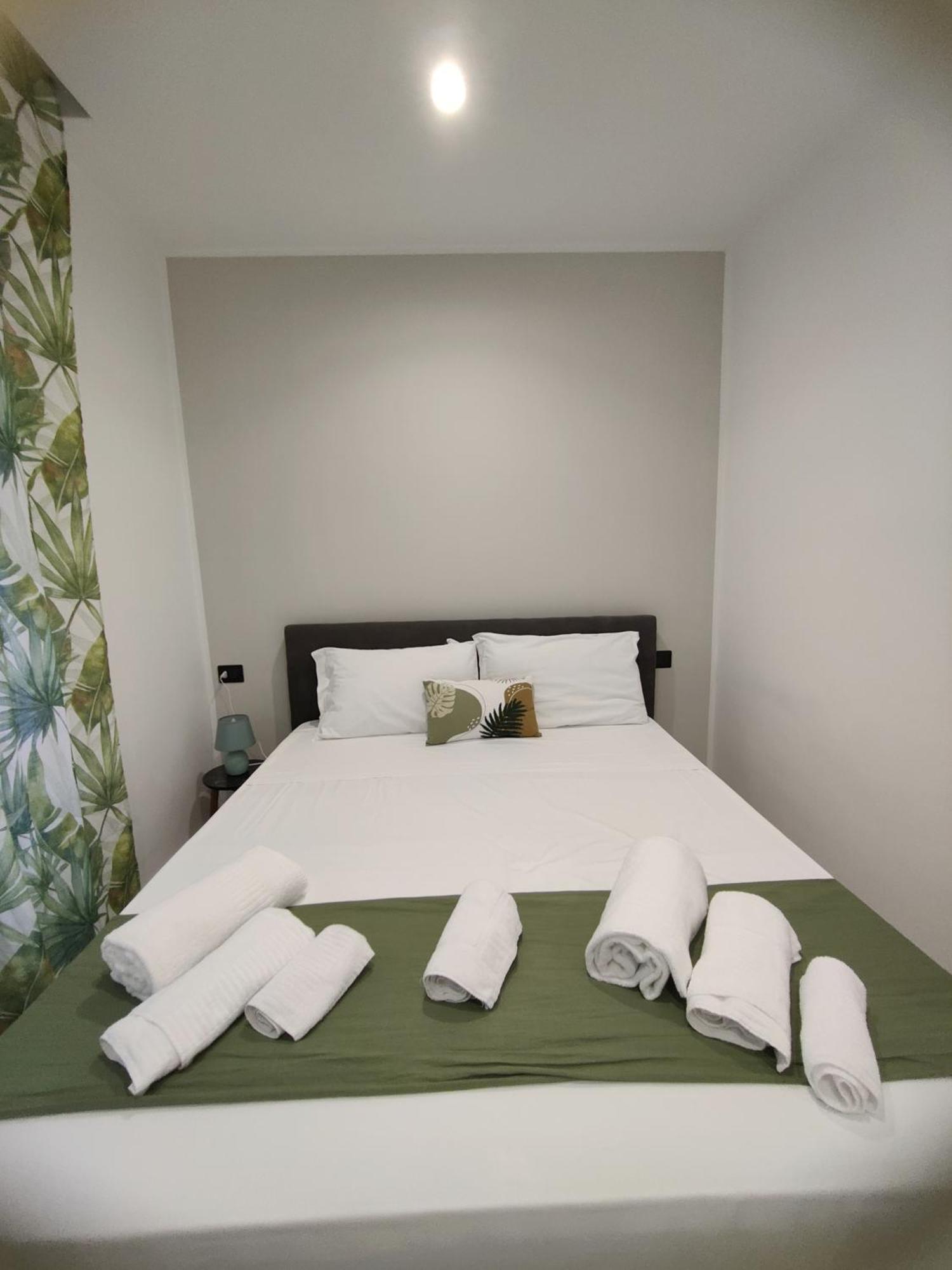 נאפולי Sweet Rooms San Francesco מראה חיצוני תמונה