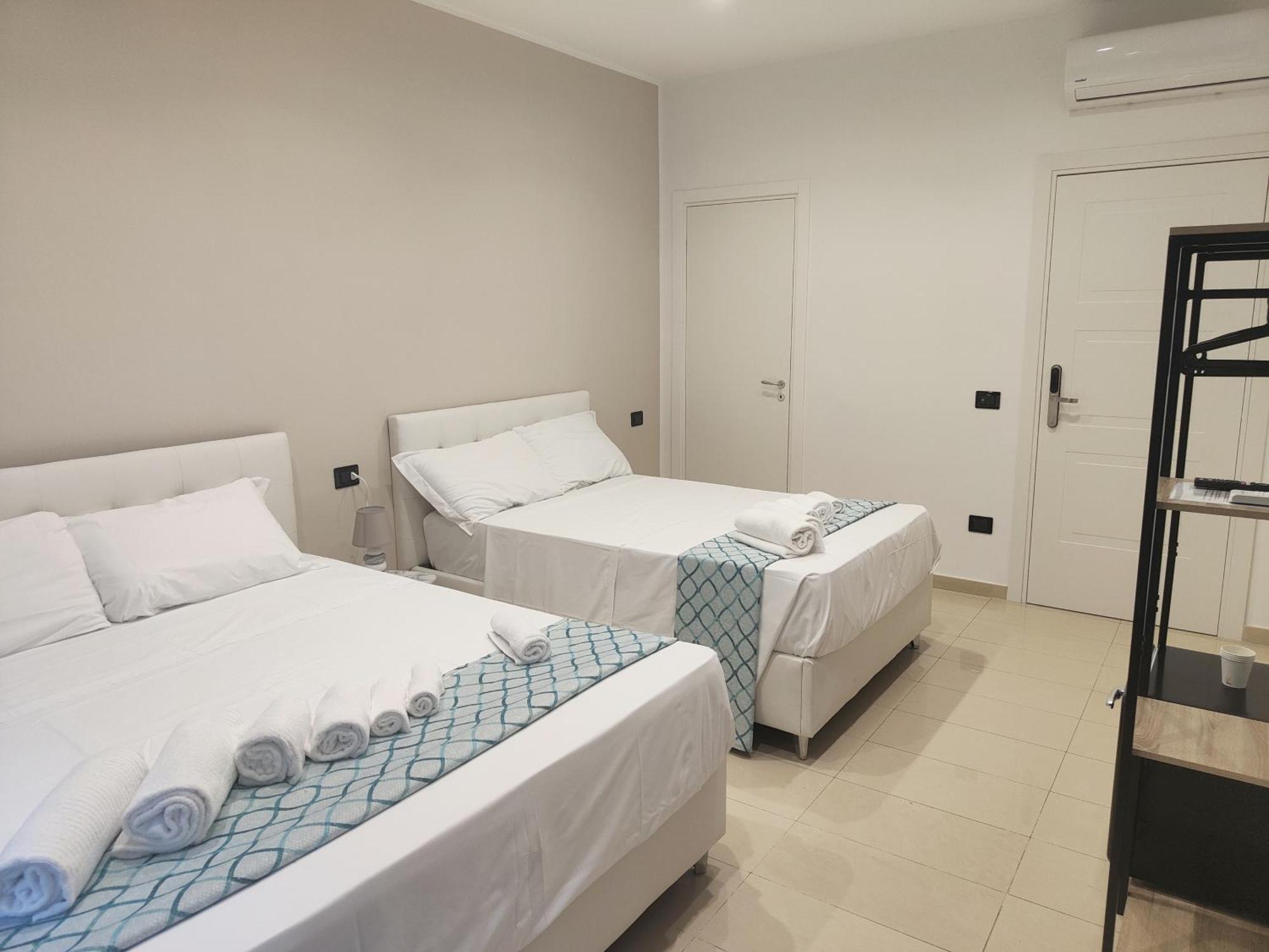 נאפולי Sweet Rooms San Francesco מראה חיצוני תמונה